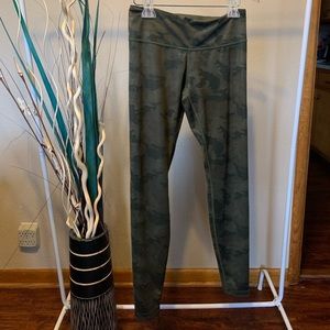 Camo lulu lemon leggings